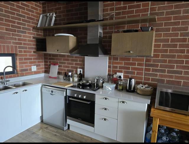 2 BEDROOM PROPERTY TO RENT IN ROSEBANK